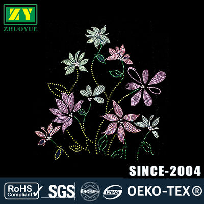 Luminosité résistant à l'usure de difficulté de forme de fleur de motif chaud de fausse pierre intense